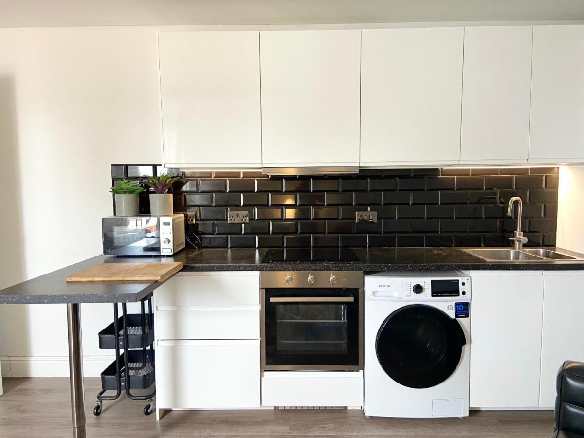 Stunning City Centre Penthouse With Private Balcony - Grand Central House Gibraltar Eksteriør billede