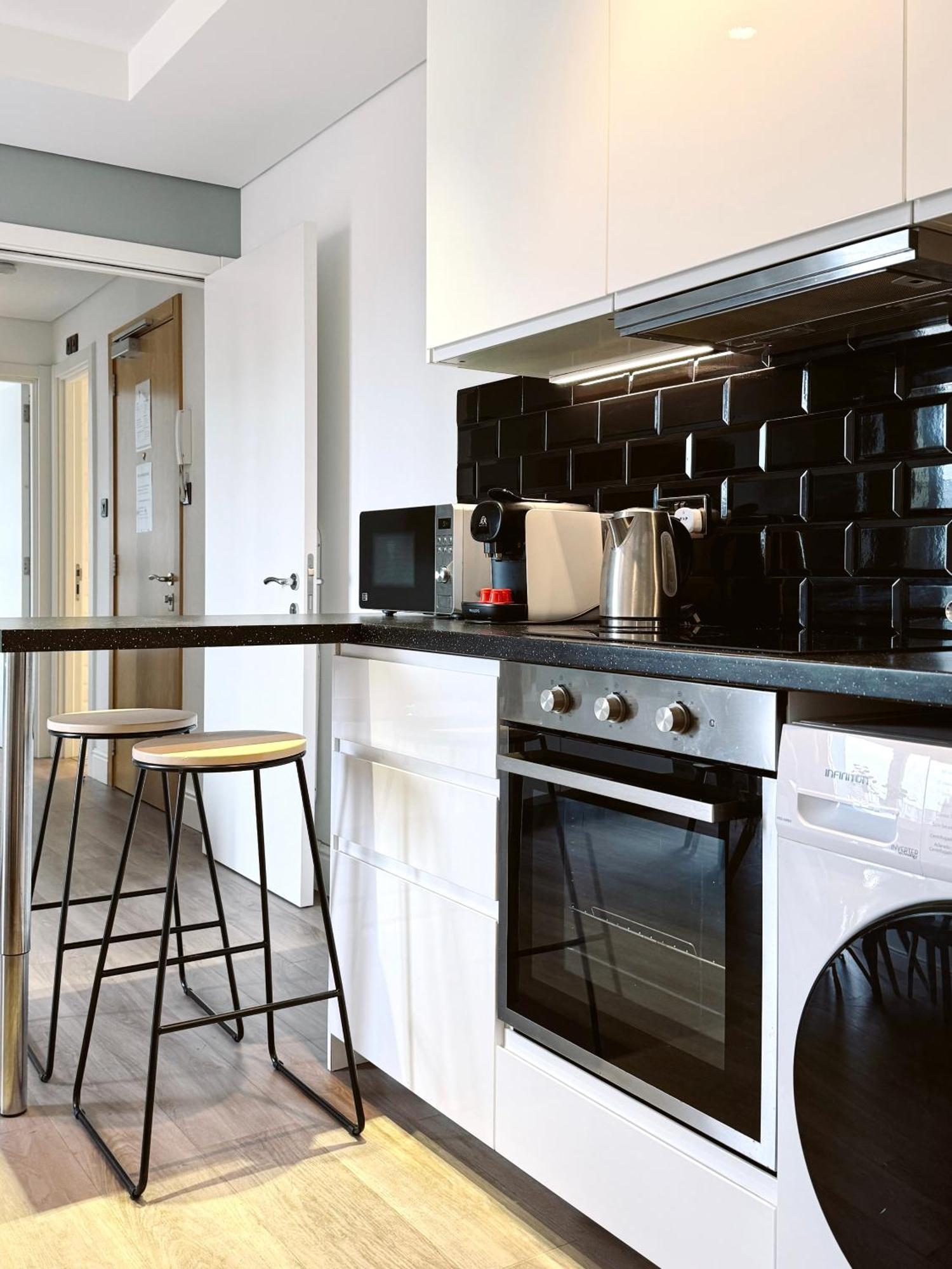 Stunning City Centre Penthouse With Private Balcony - Grand Central House Gibraltar Eksteriør billede
