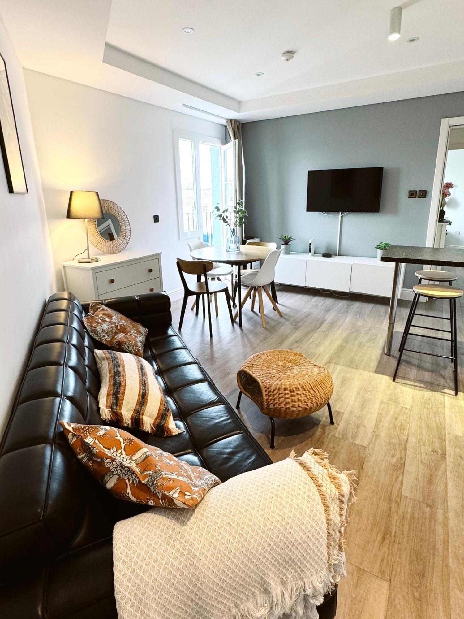 Stunning City Centre Penthouse With Private Balcony - Grand Central House Gibraltar Eksteriør billede